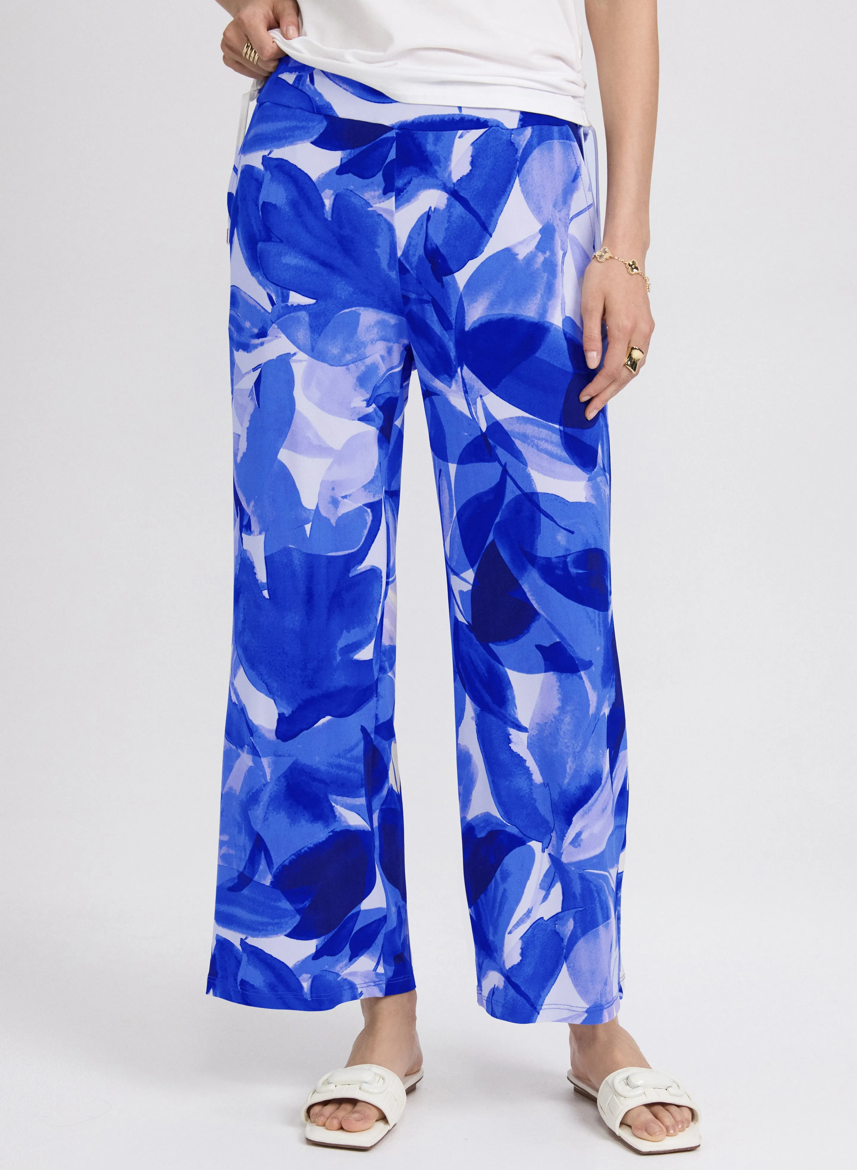 Laura Olivia Leaf Print Wide-Leg Pants Laura Olivia Leaf Print Wide-Leg Pants - Image 1