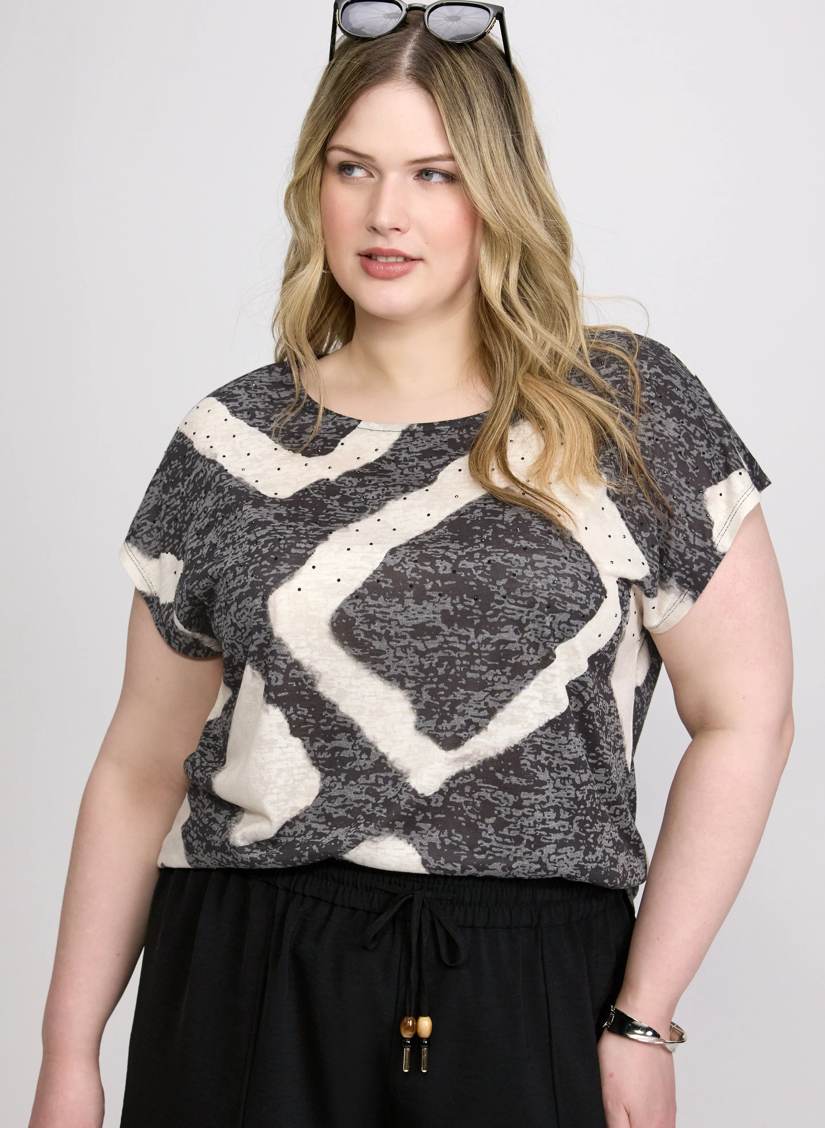 Laura Geometric Rhinestone Detail T-Shirt Laura Geometric Rhinestone Detail T-Shirt - Image 1